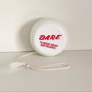 Vintage D.A.R.E. Yo-yo